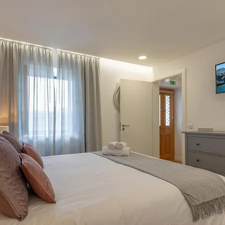 Апартаменты Casa De Sao Tiago 1